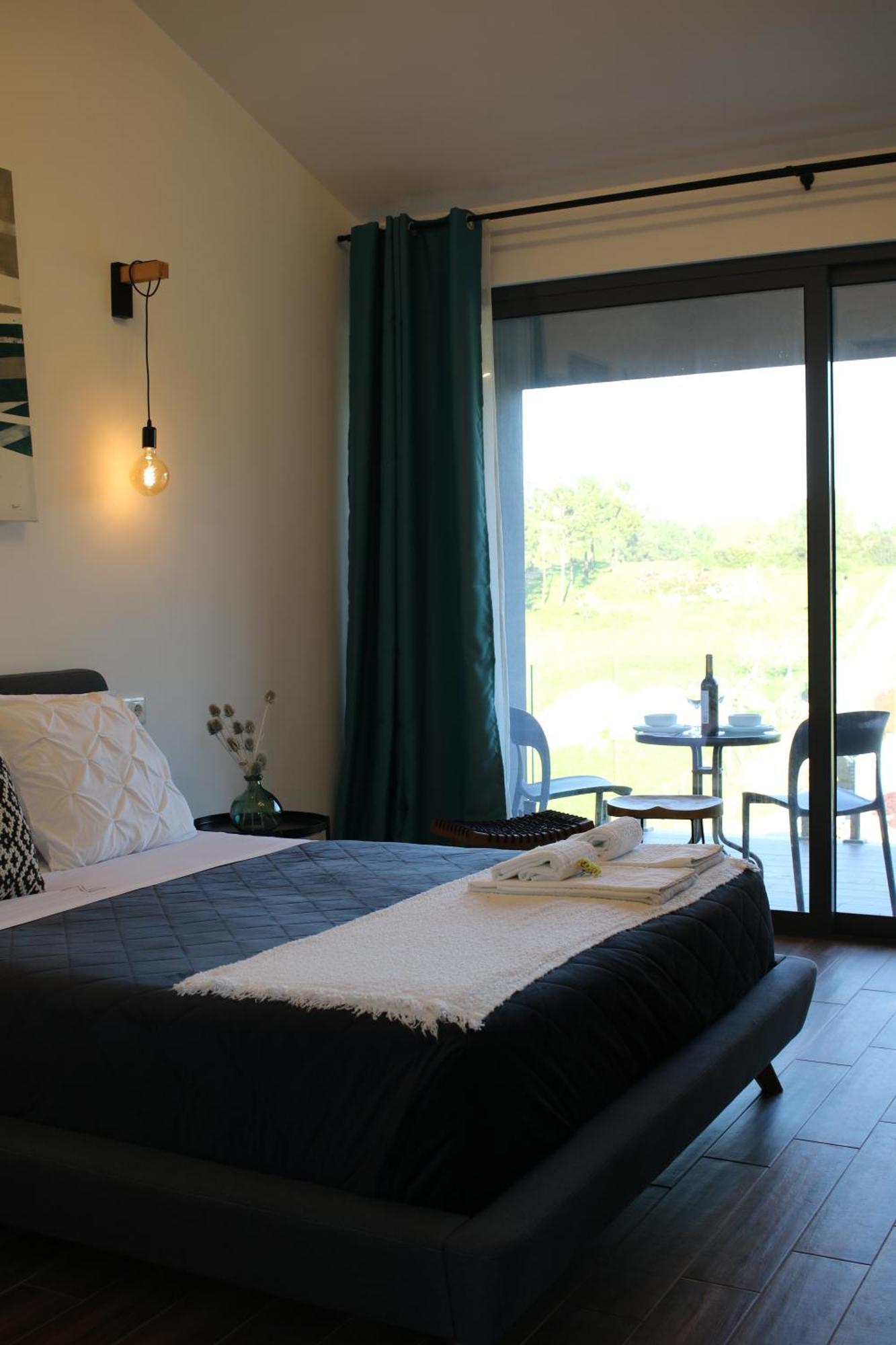 Zambujal Suites Σεσίμπρα Εξωτερικό φωτογραφία