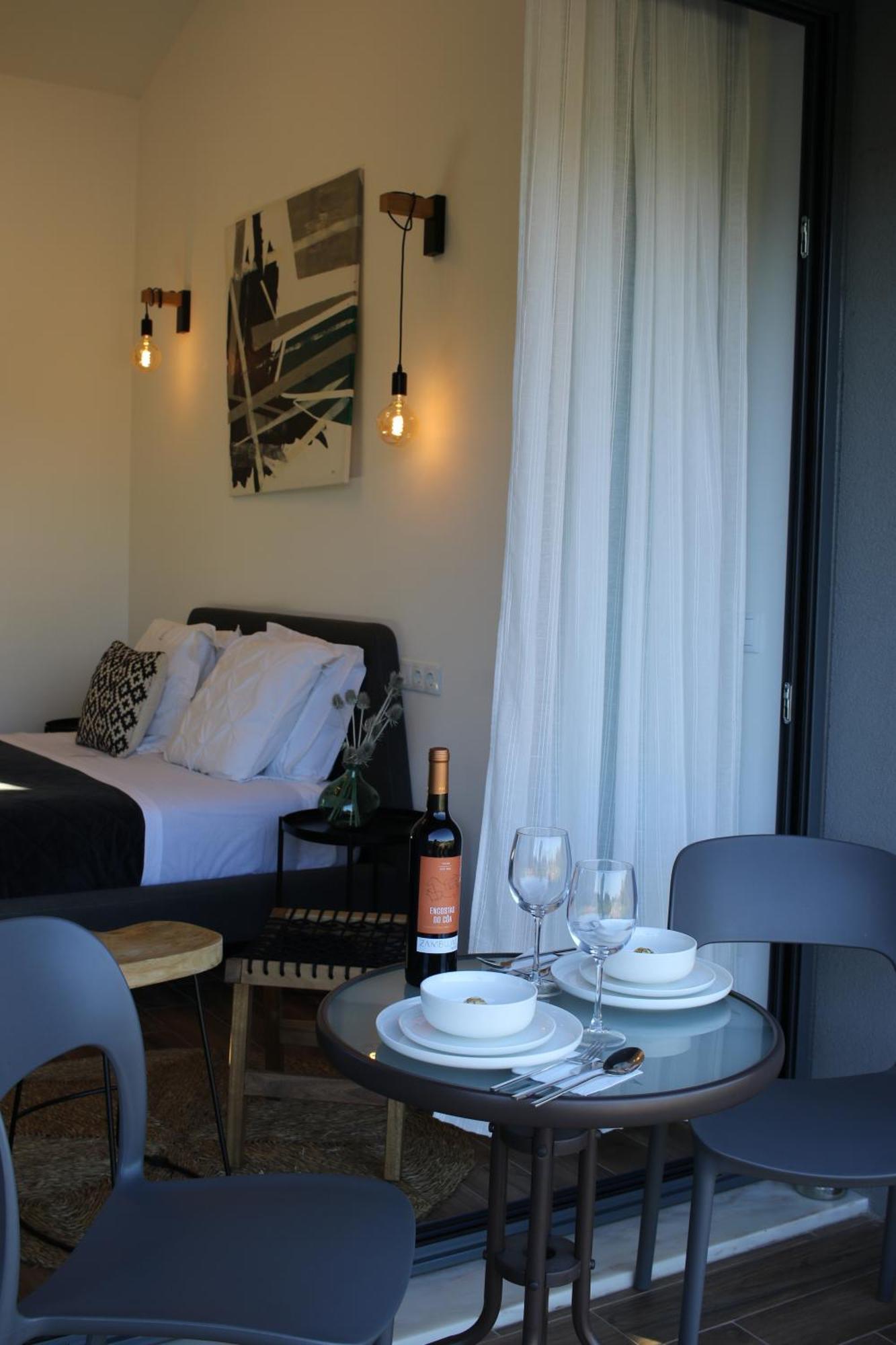 Zambujal Suites Σεσίμπρα Εξωτερικό φωτογραφία