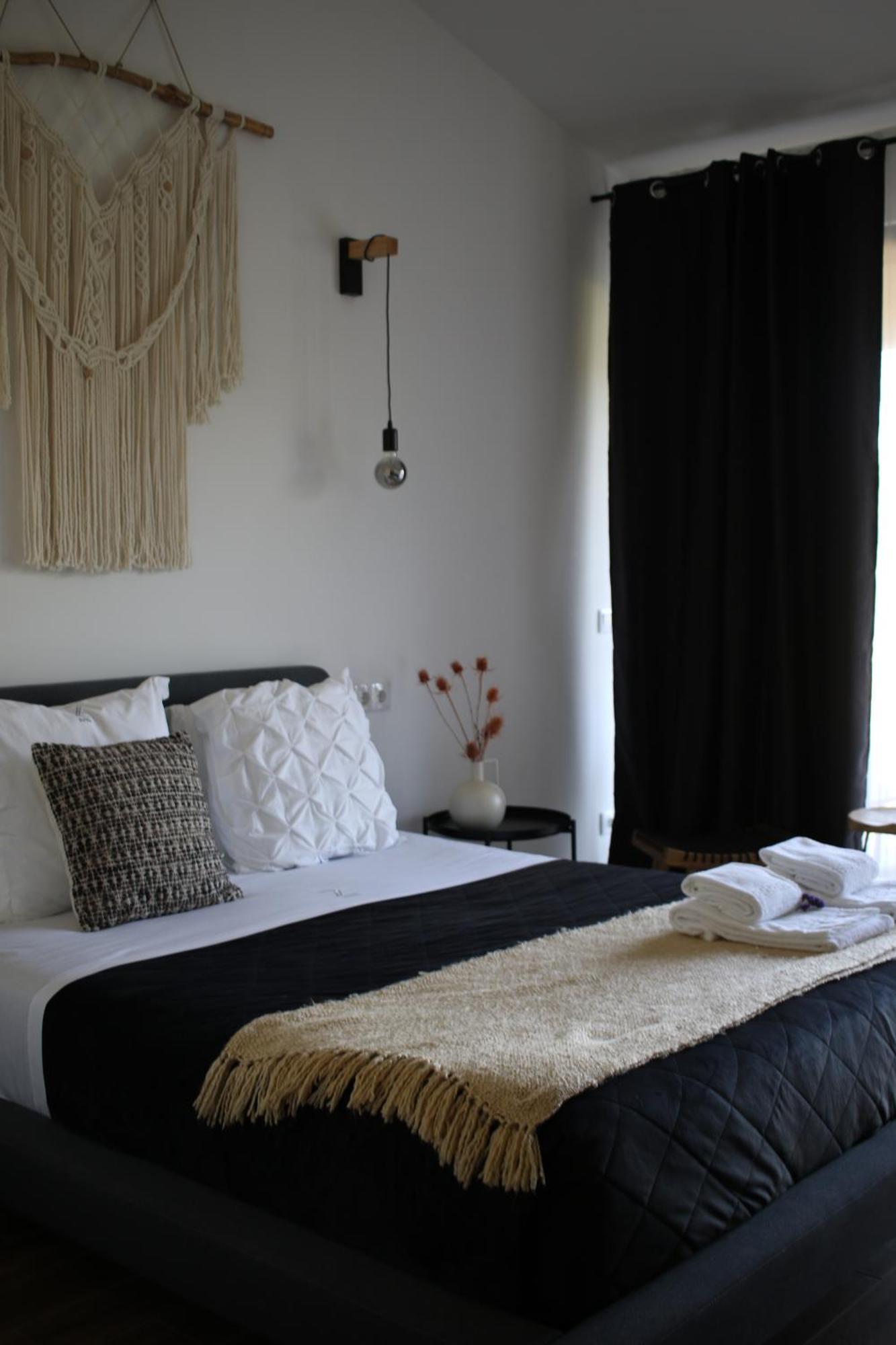 Zambujal Suites Σεσίμπρα Εξωτερικό φωτογραφία