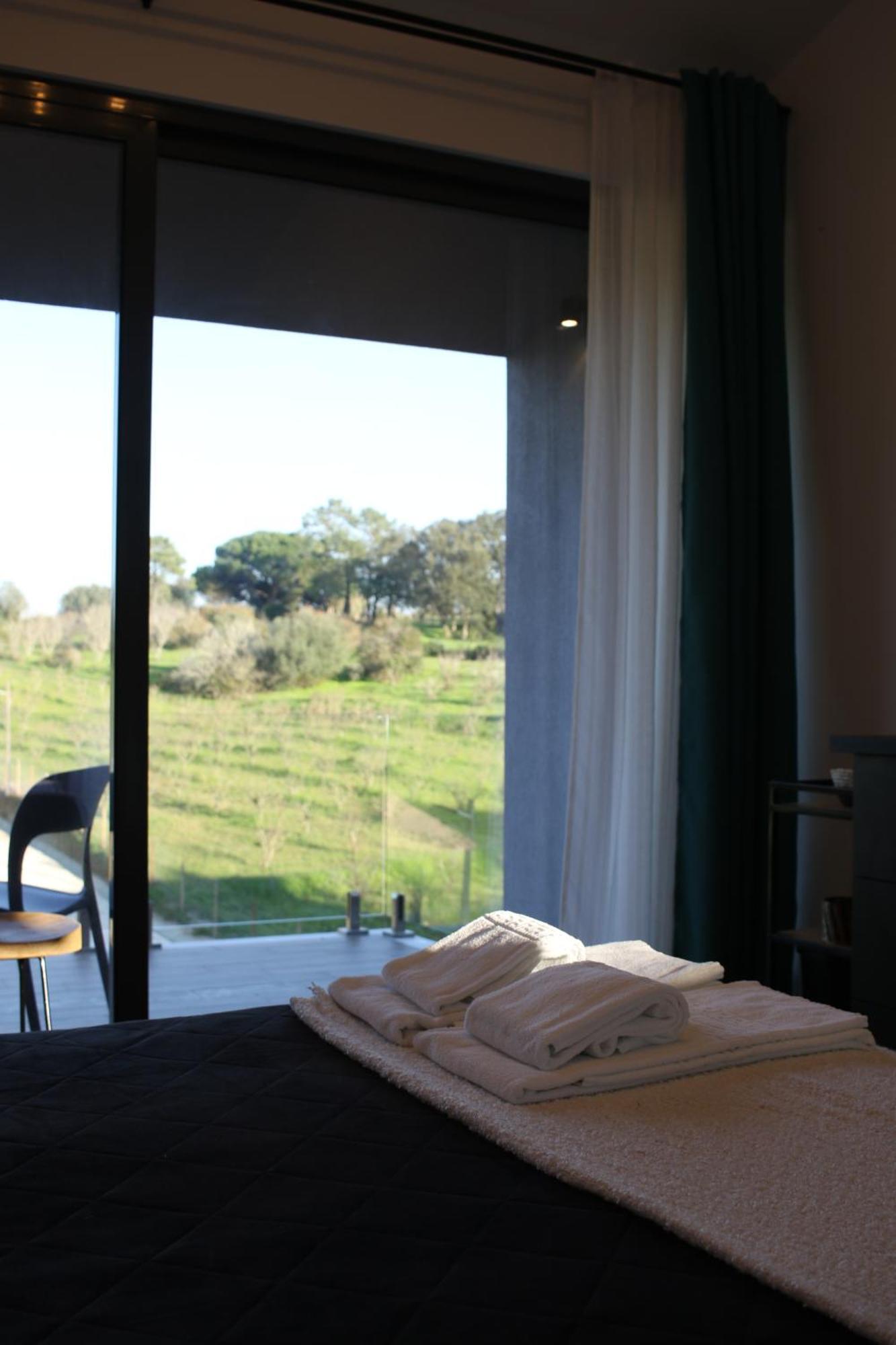 Zambujal Suites Σεσίμπρα Εξωτερικό φωτογραφία