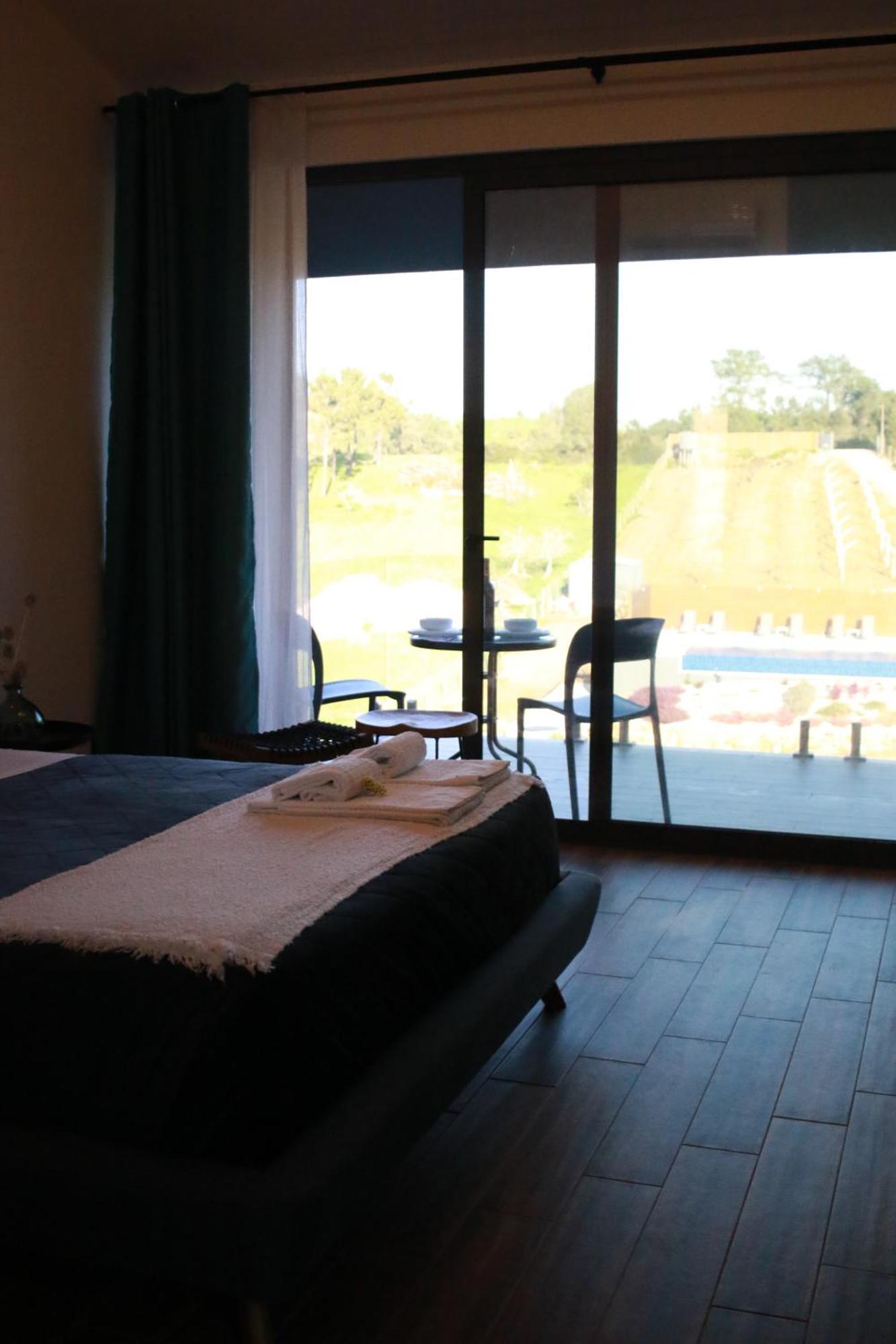 Zambujal Suites Σεσίμπρα Εξωτερικό φωτογραφία